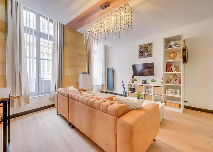 Le Clos Des Menuts - Appt, Quartier St-catherine 아파트 *
