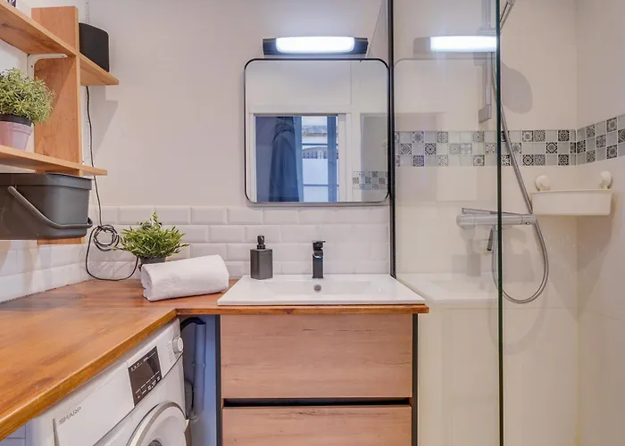 Le Clos Des Menuts - Appt, Quartier St-catherine Apartamento