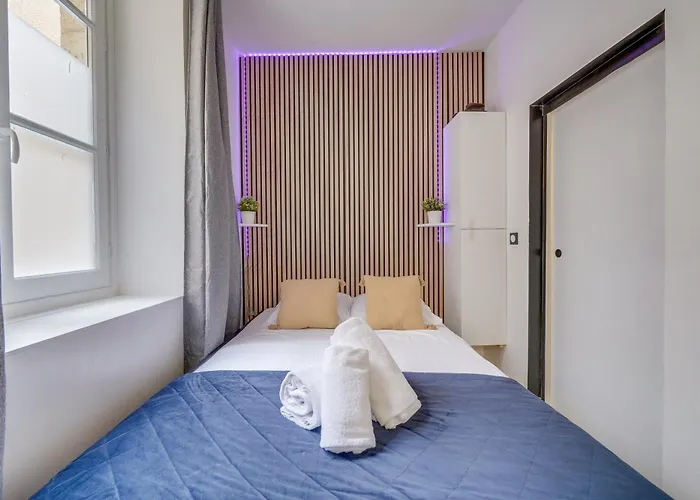 Le Clos Des Menuts - Appt, Quartier St-catherine 아파트